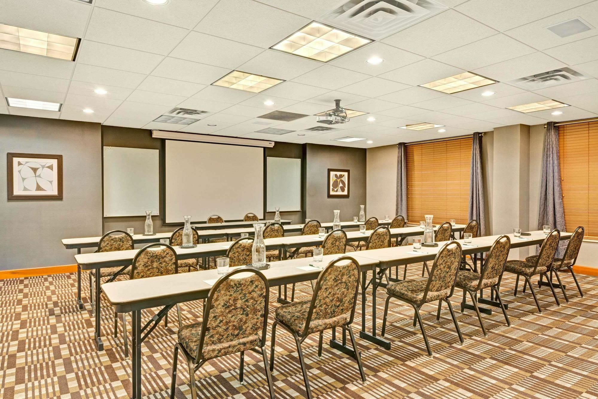 Wingate By Wyndham Cincinnati Blue Ash Exteriér fotografie
